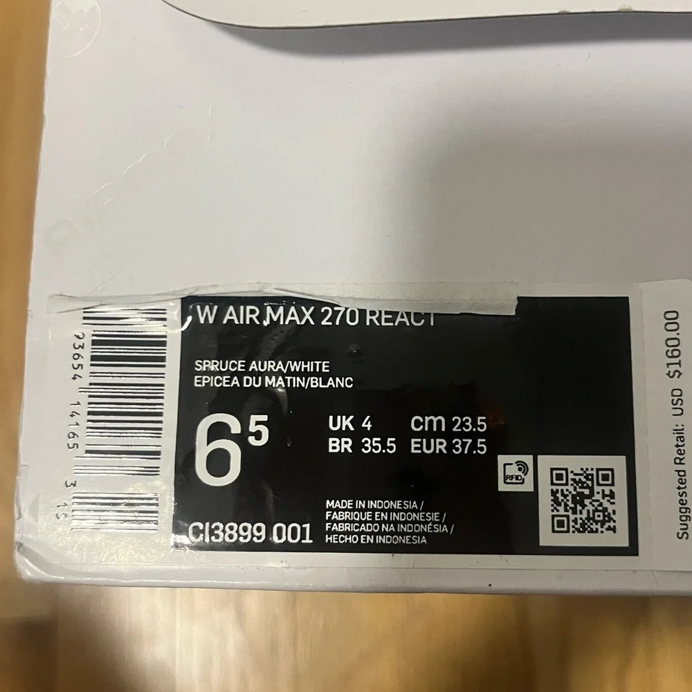 Women’s Nike Airmax 270 React - Picture 2 of 7